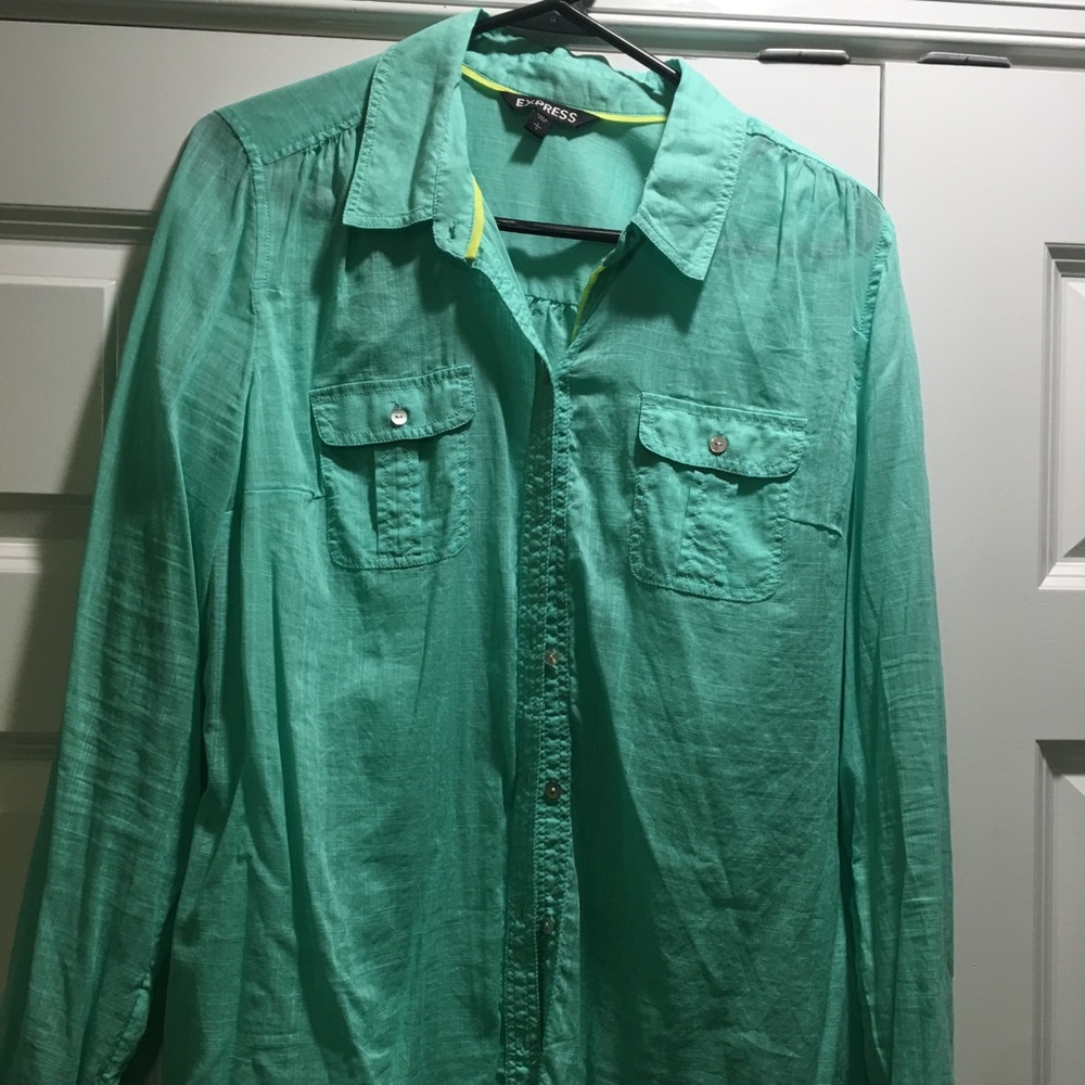 Express button down